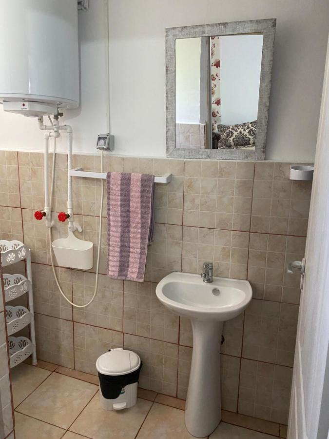 קורבו Camere De Inchiriat Maria מראה חיצוני תמונה